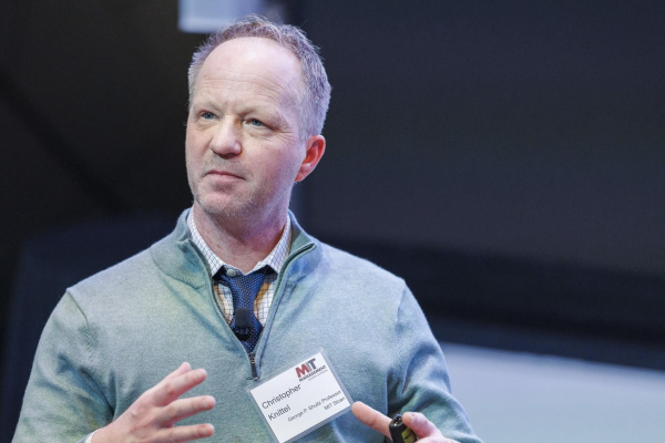 Professor Christopher Knittel discusses the new MIT Climate Policy Center at the MIT Museum.