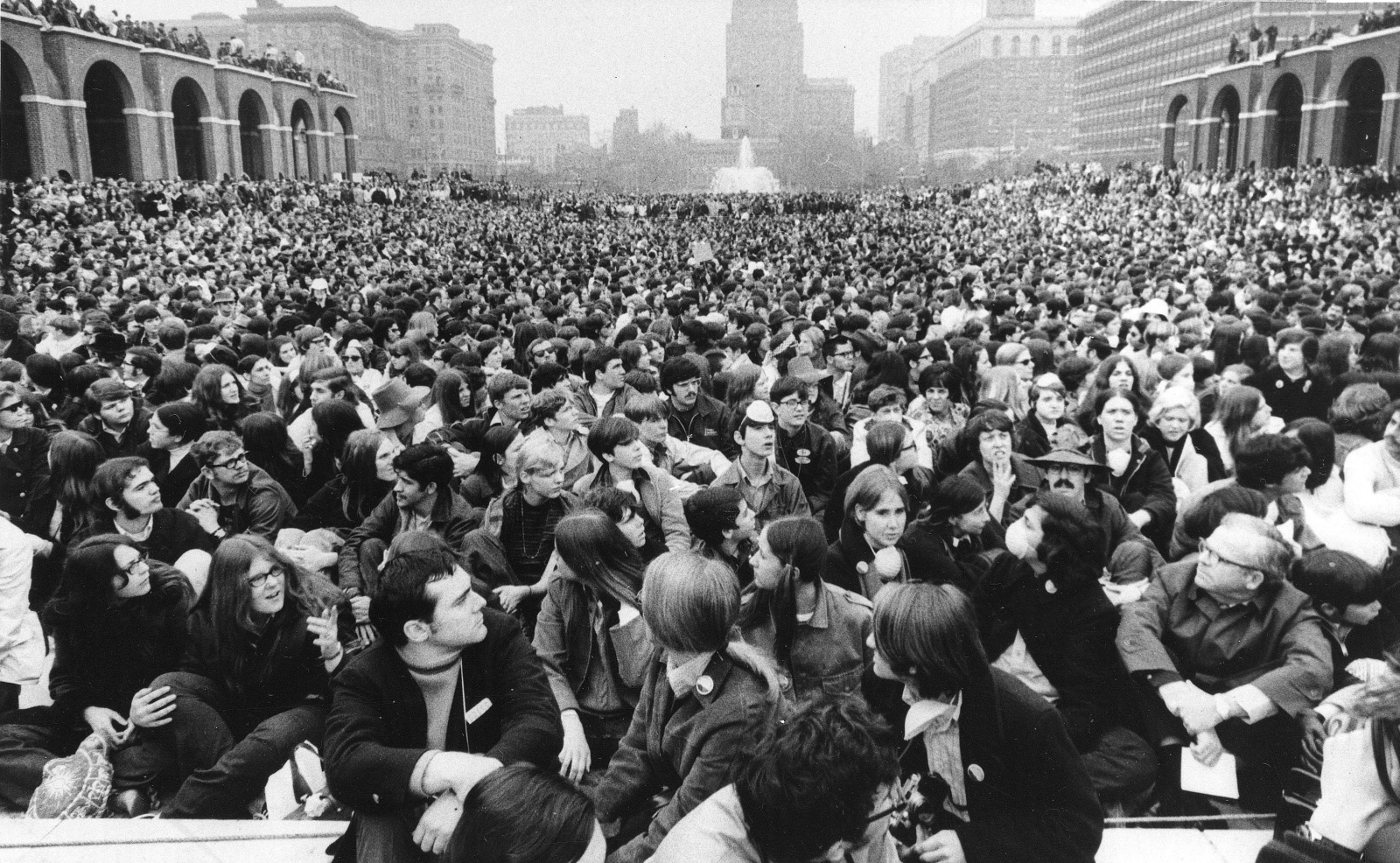 An estimated 7,000 people jam a quadrangle at the Independence Mall in Philadelphia during Earth Week activities celebrating the eve of Earth Day on April 22, 1970. (AP)