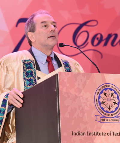 John Lienhard speaking at convocation