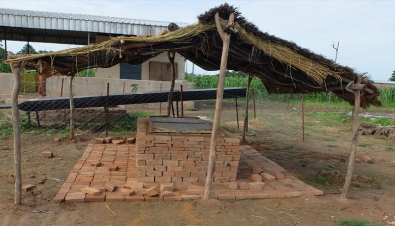 Brick cooling system with roof cover