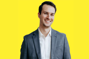 Headshot of Bruce Crawford 